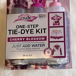 Cherry Blossom Tie-Dye Kit